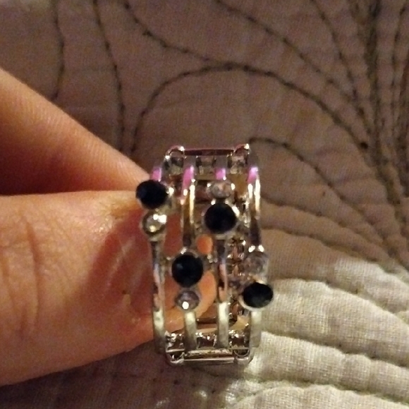 Elegant Silver and Gemstone Ring Set - Picture 9 of 13